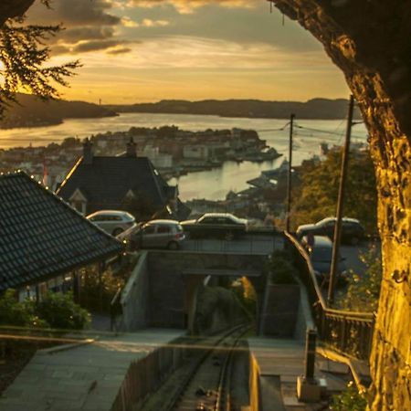 Dinbnb Apartments I 350M To Bryggen I Renovated 2023 I Quiet Top Apart ベルゲン エクステリア 写真