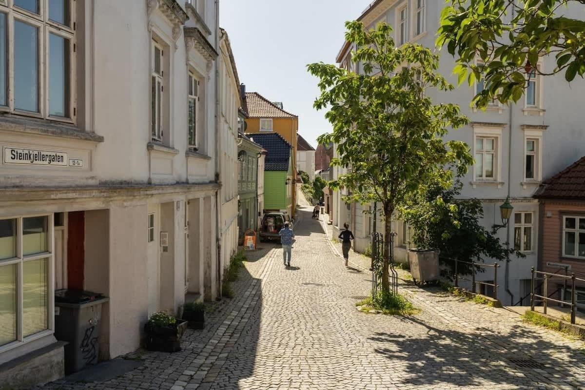 Dinbnb Apartments I 350M To Bryggen I Renovated 2023 I Quiet Top Apart ベルゲン エクステリア 写真